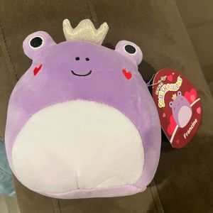 💛Francine the Frog Exclusive Valentine's 5” Squishmallow